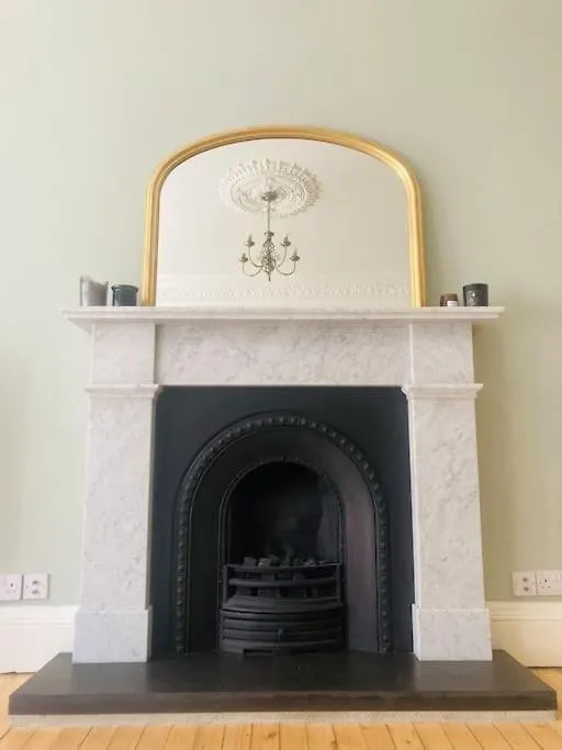 Bright 2 Bed In Bruntsfield - City Centre Edinburgh 0*,