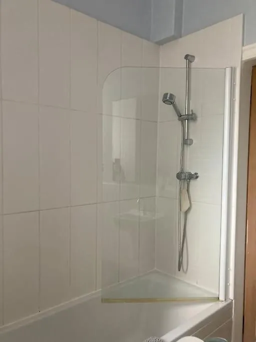 Bright 2 Bed In Bruntsfield - City Centre Edinburgh 0*,