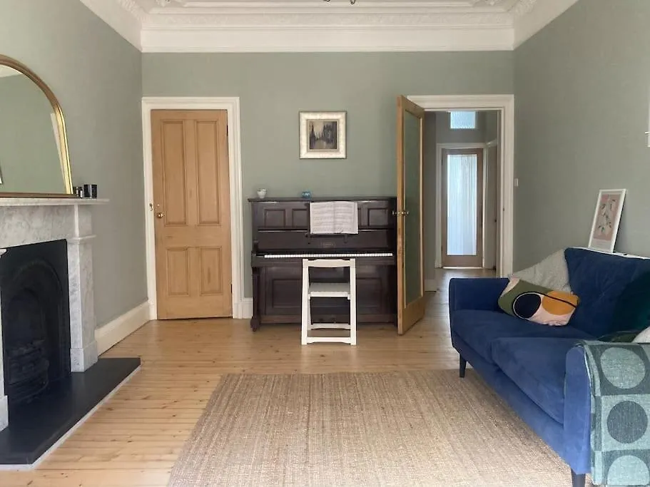 Bright 2 Bed In Bruntsfield - City Centre Edinburgh 0*,  Verenigd Koninkrijk